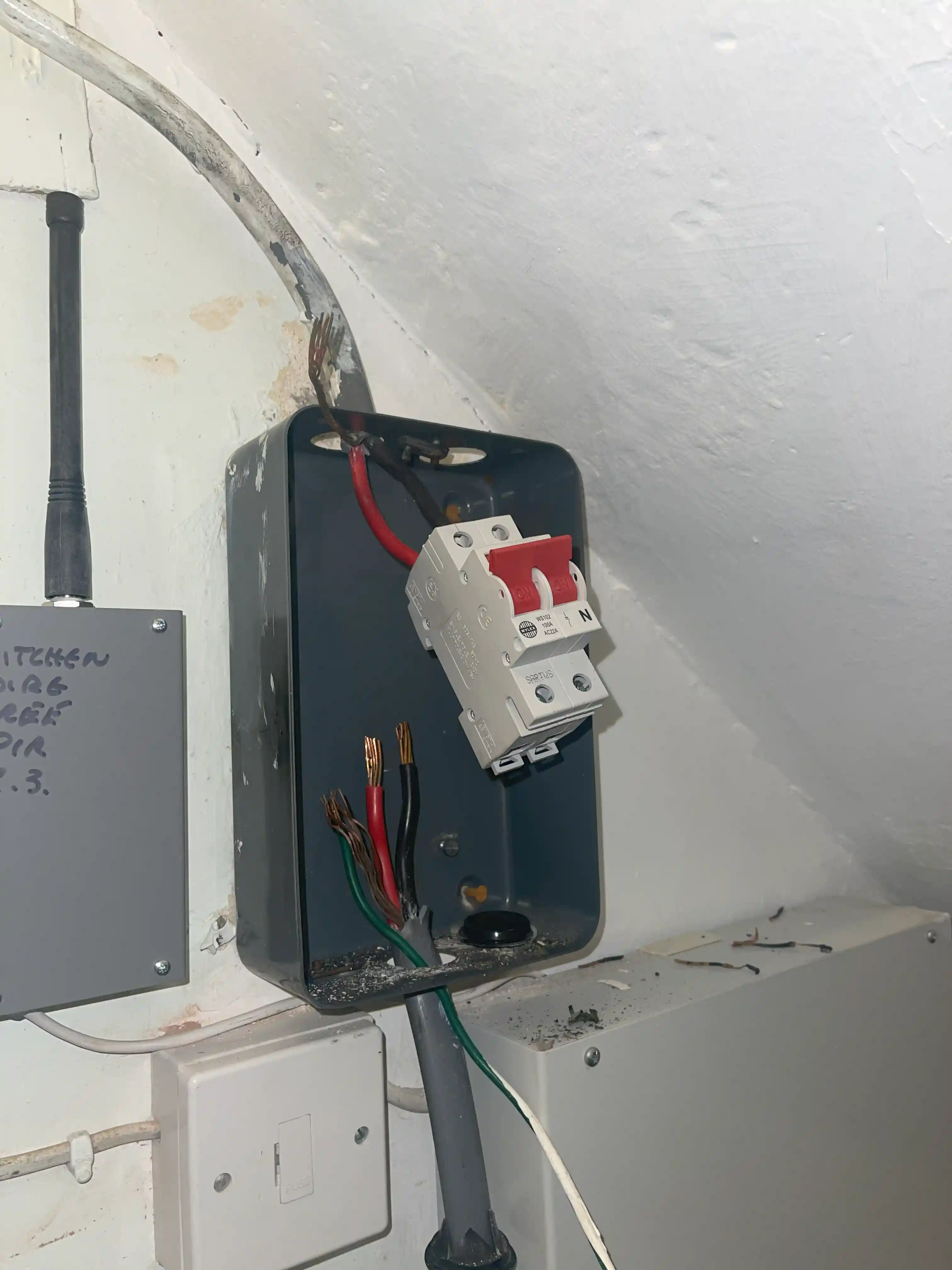 Emergency Electrician Ealing